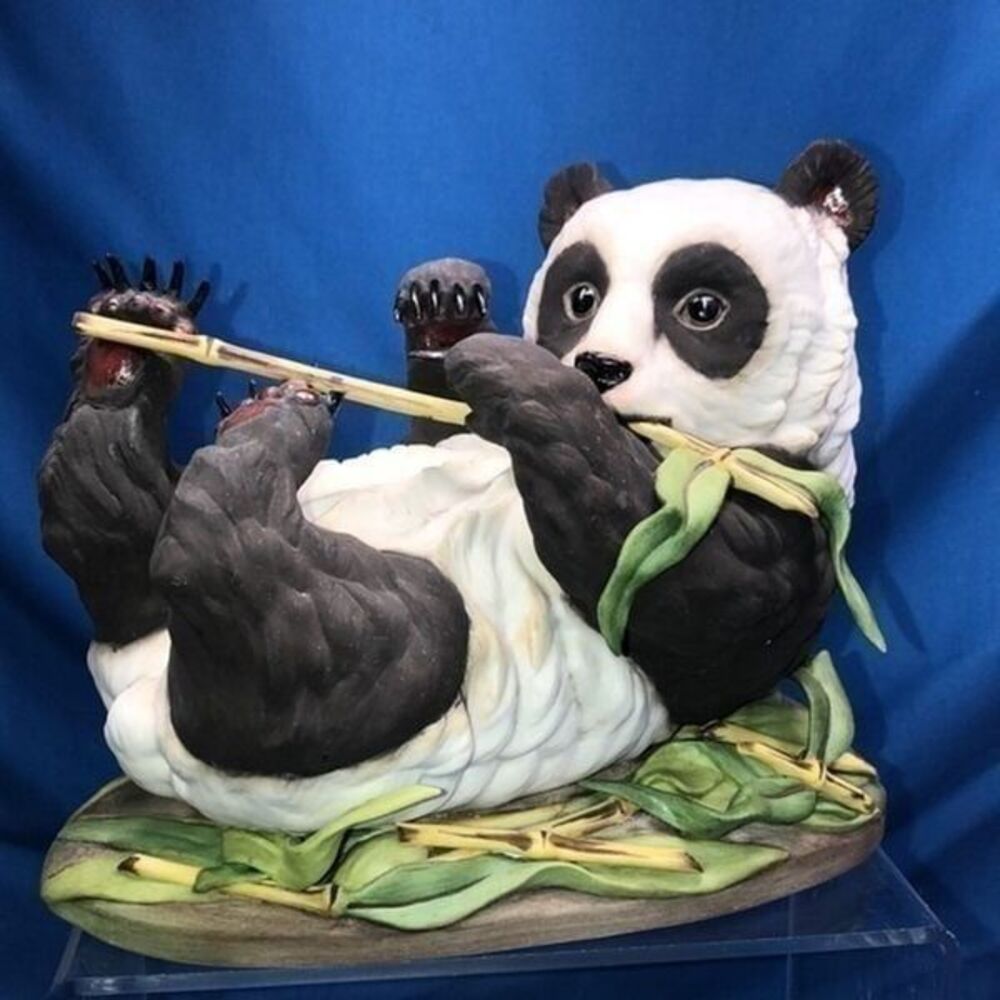 BOEHM Large Porcelain HP GIANT PANDA CUB Figurine 400-47 made in the USA